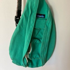 turquoise navy bag!!!